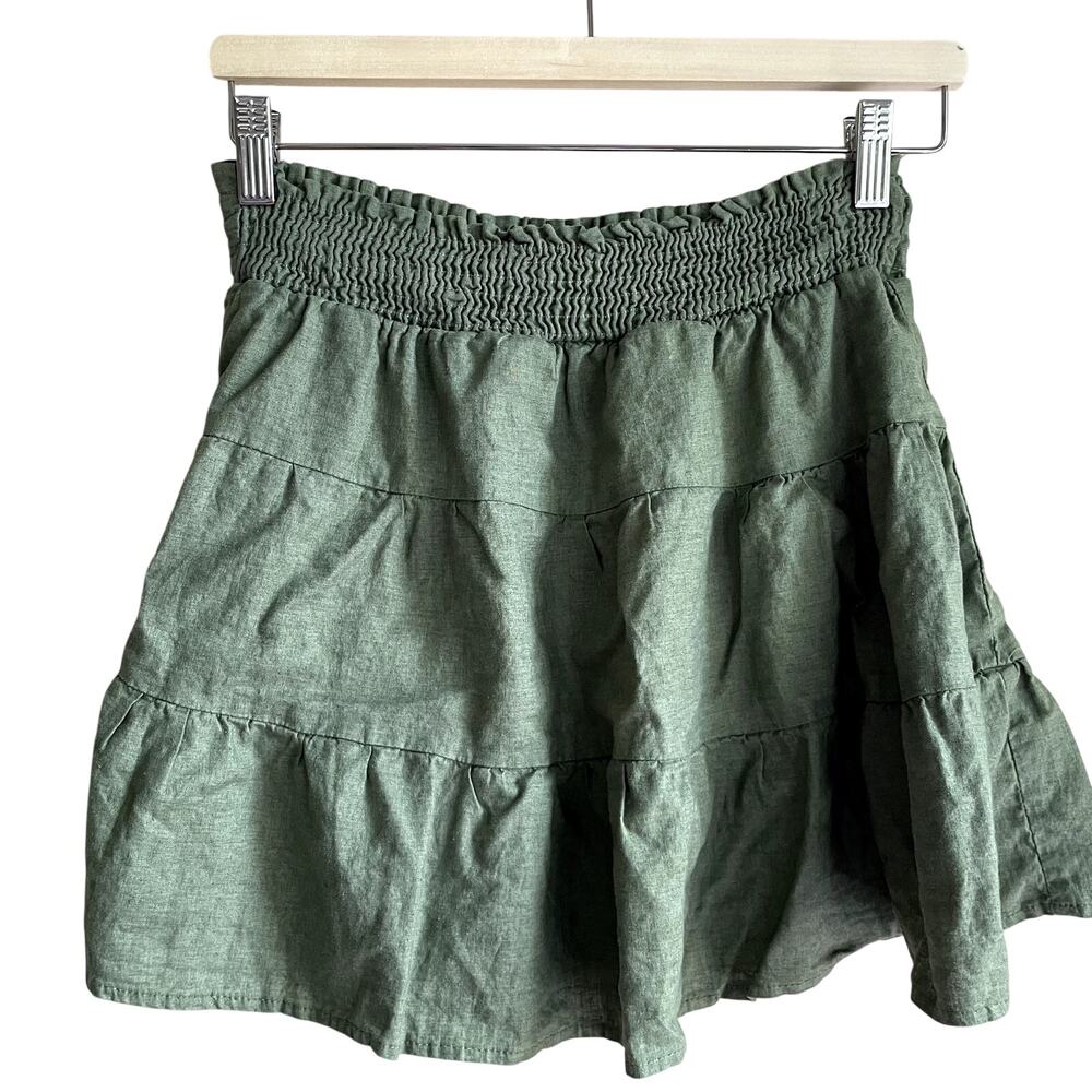 Urban Renewal tiered green elastic waist miniskirt‎ lined women's L linen blend